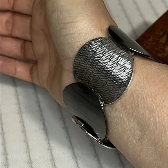 Vintage 2 Tone Metal Disk Panel Elastic Stretch Bracelet - Picture 13 of 13